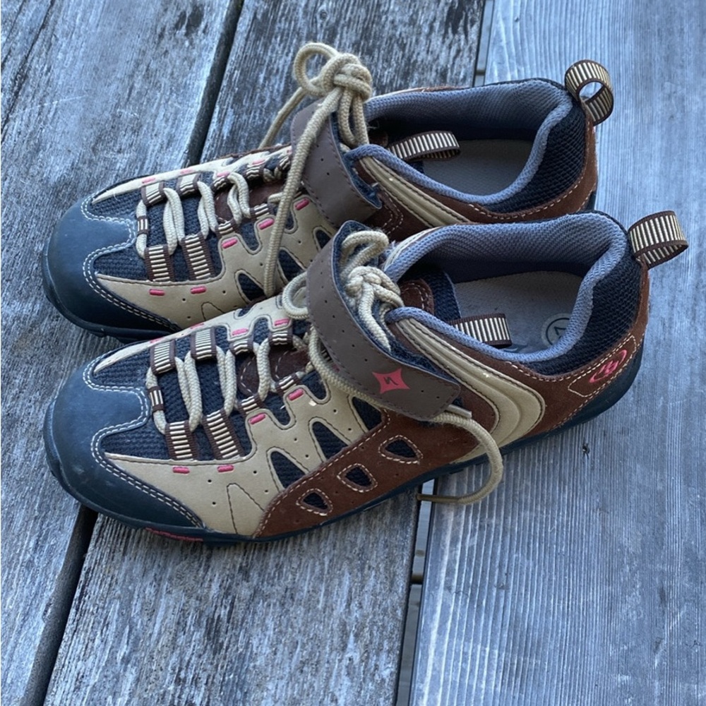 SPECIALIZED MTB SHOES SIZE 37